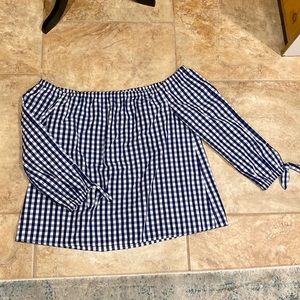 Vineyard Vines Blue Smocked 3/4 Sleeve Blouse NWOT